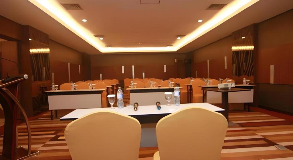 Hotel Falatehan Cakarta Dış mekan fotoğraf